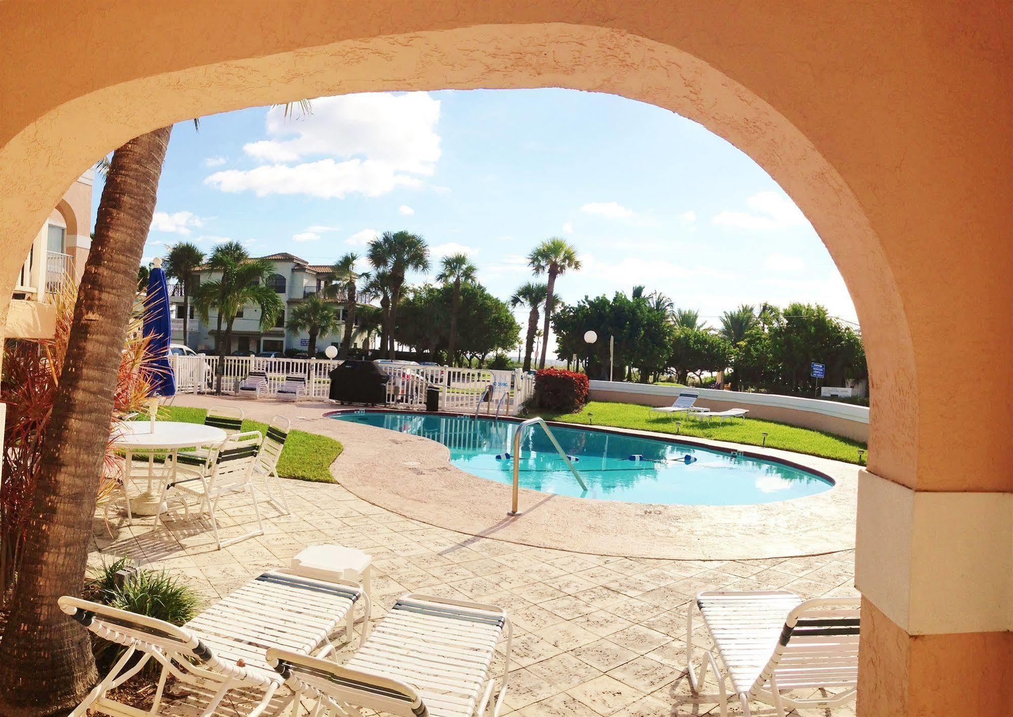 Coral Key Inn Lauderdale-by-the-Sea Exterior foto